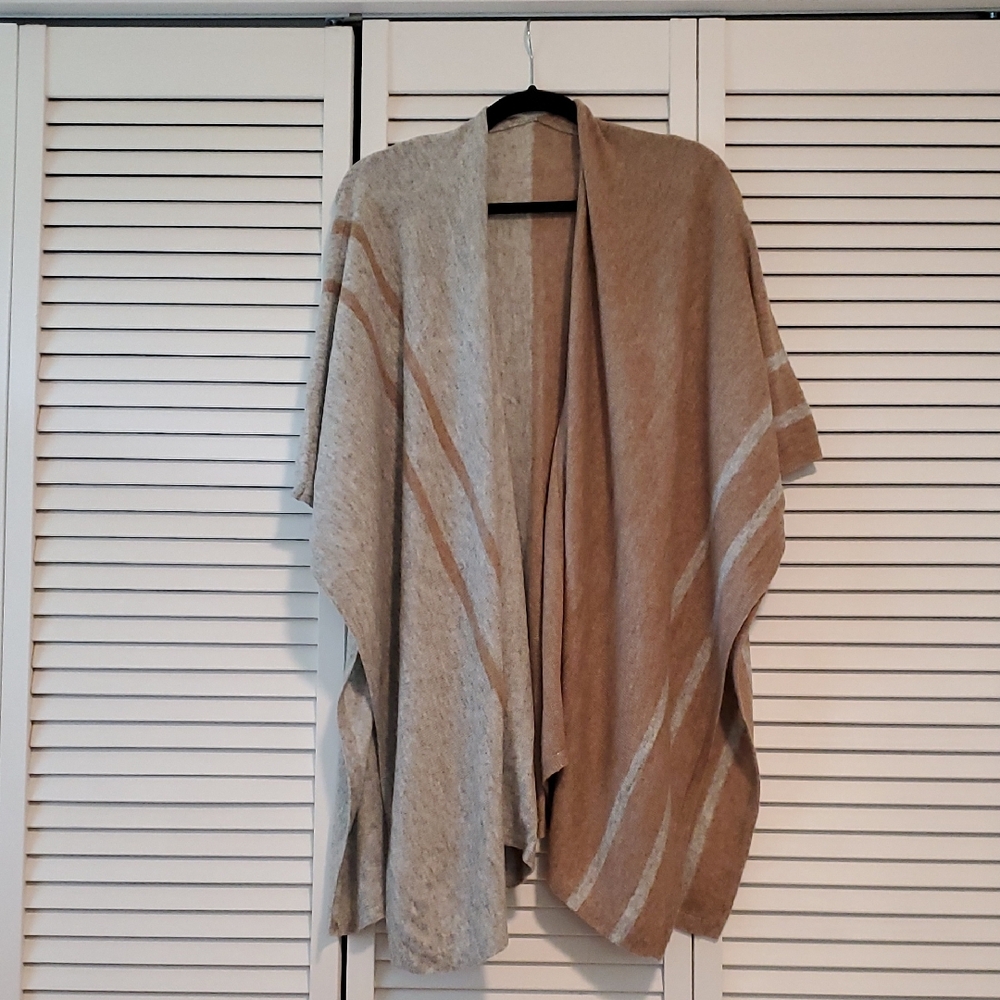 Elegant Tan and Cream Women's Cashmere Sweater Wrap